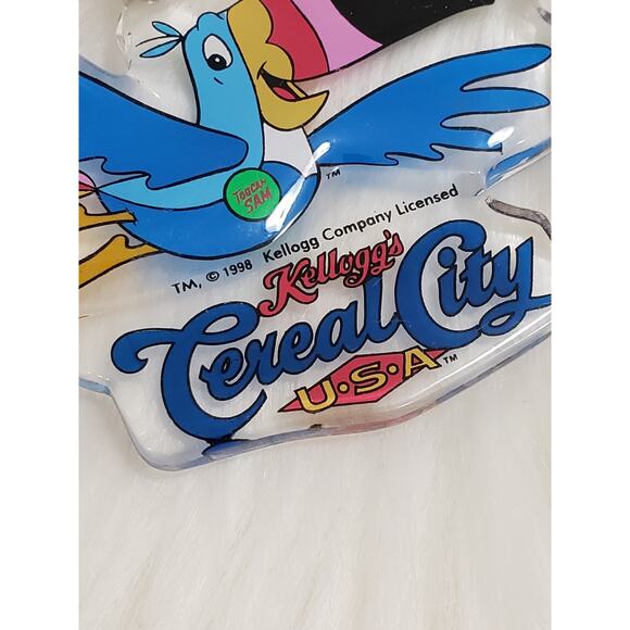Vintage‎ 1998 Kellogg's Cereal City Toucan Sam Keychain Key Ring Advertising 90s - Picture 2 of 3